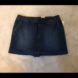 🌻 St John’s Bay Denim Skirt/Skort